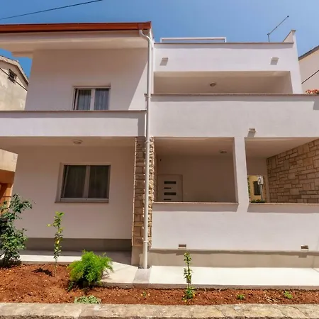 Guest house Privat Luka *